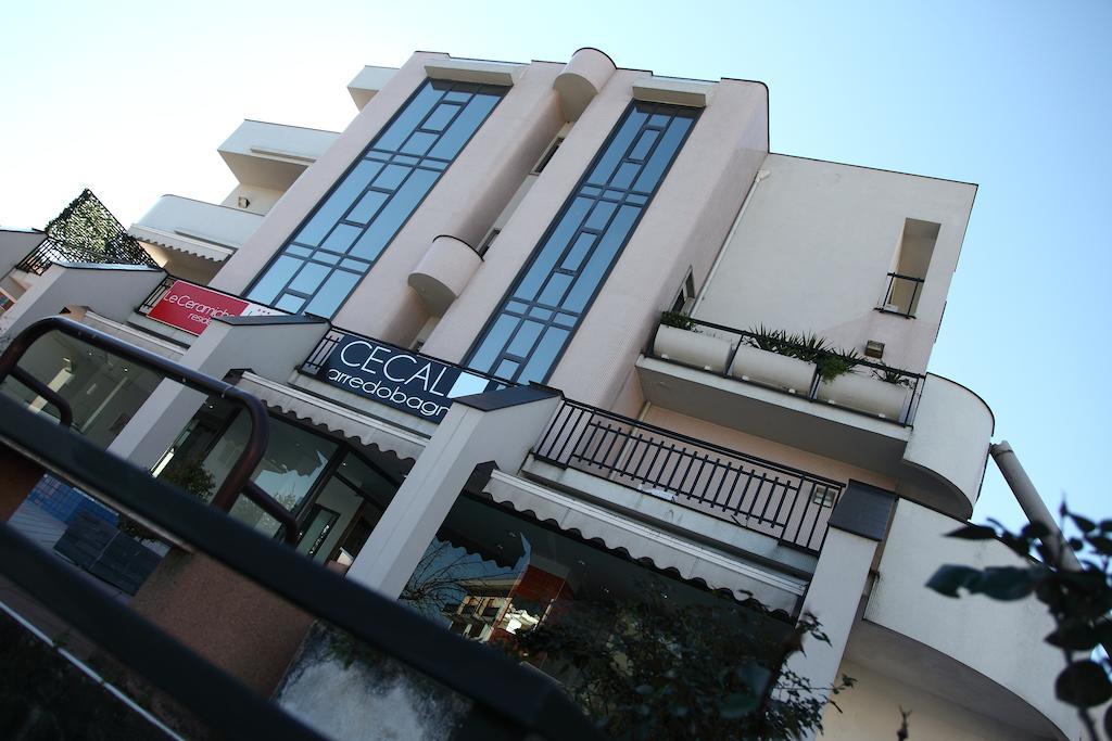 Hotel Le Ceramiche Montalto Uffugo Exterior foto
